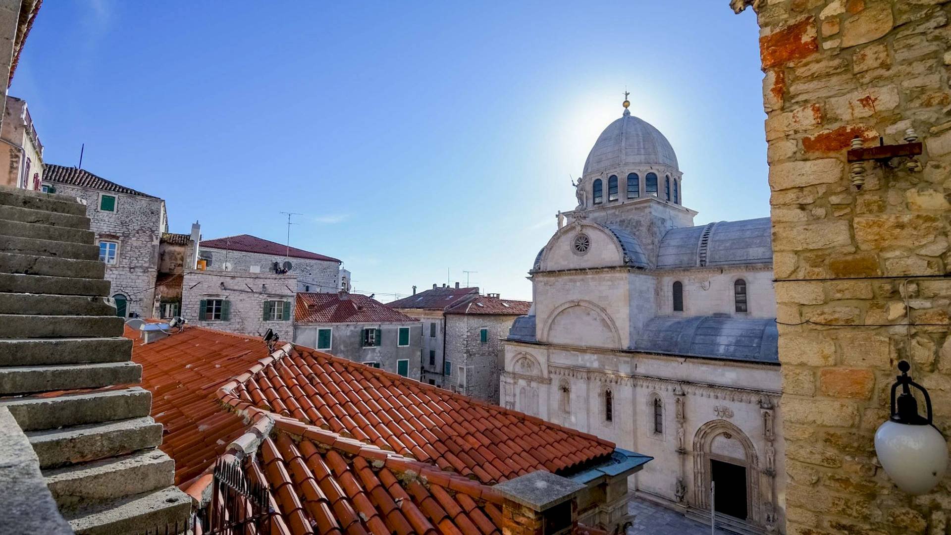 Useful links hero image